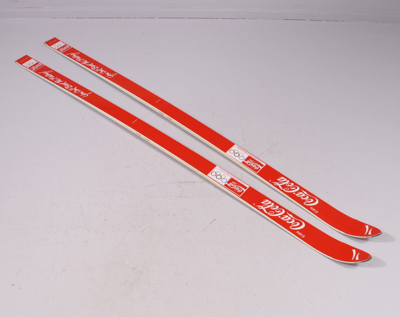 Épingles Et Visière Souvenir JO 1984 Los Angeles & Coca Cola Lillehammer 1986 - Occasion