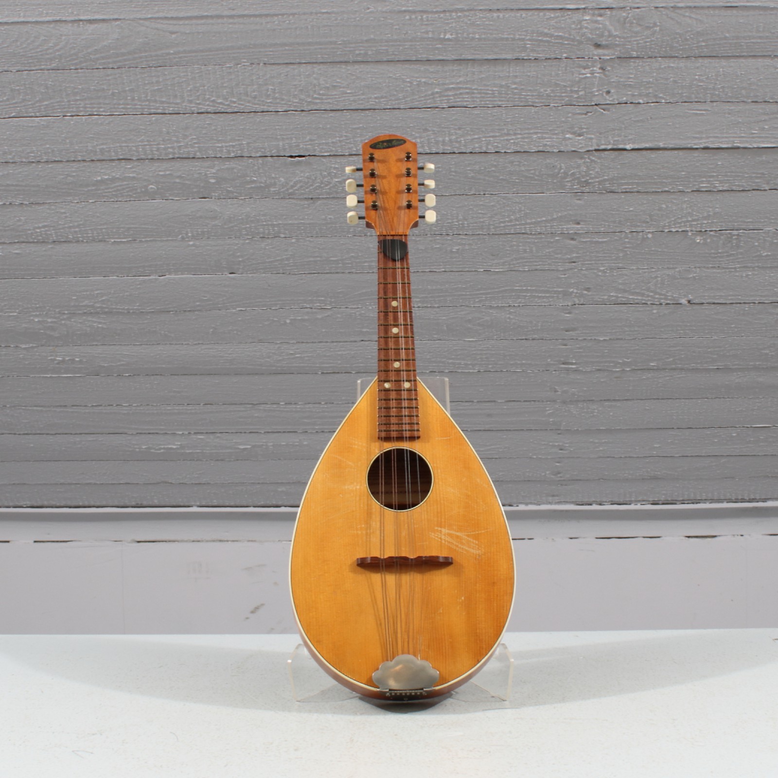 MANDOLIN | Auktion.se